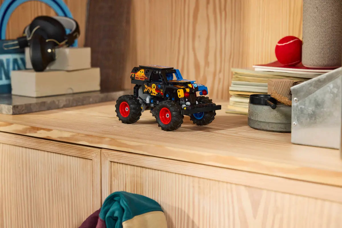 LEGO® Monster Jam™ Grave Digger™ Fire and Ice 42219 | Technic