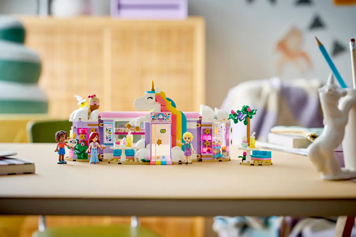 LEGO® Unicorn Dream Café 42684 | Friends