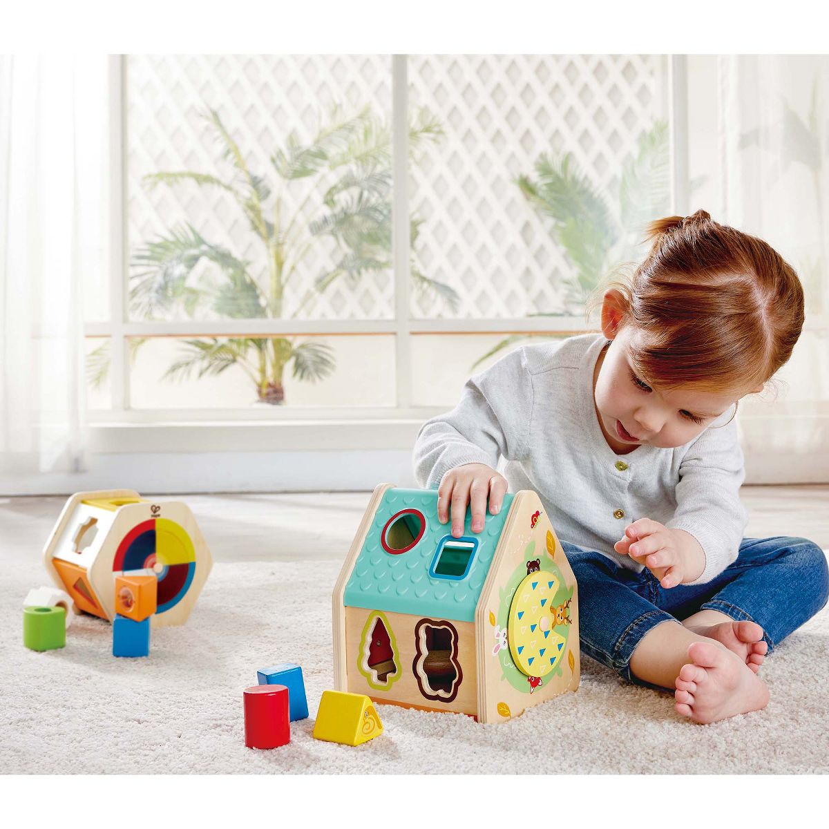 CRITTER HOUSE SHAPE SORTER – HAPE