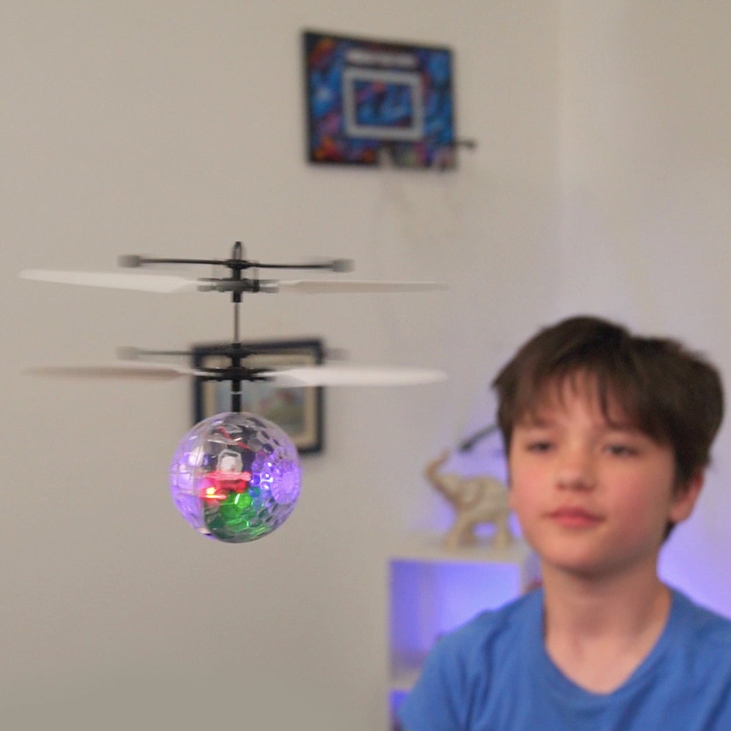 World Tech Toys Comet IR UFO Heli Ball
