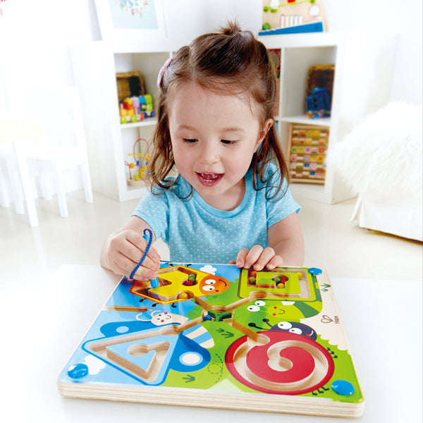 BEST BUGS MAGNETIC MAZE – HAPE