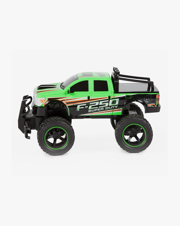 Ford F-250 Super Duty RC Truck [1:14]
